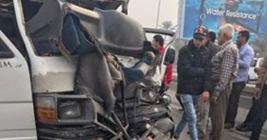مصرع شخص وإصابة 12 آخرين فى حادث تصادم ميكروباص بالطريق الأوسطى بالجيزة