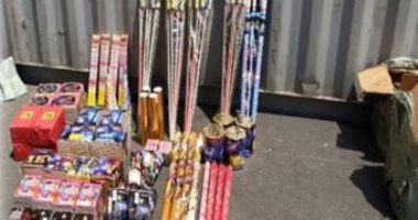حجز عامل ضبط بحوزته 5 آلاف قطعة ألعاب نارية بحلوان