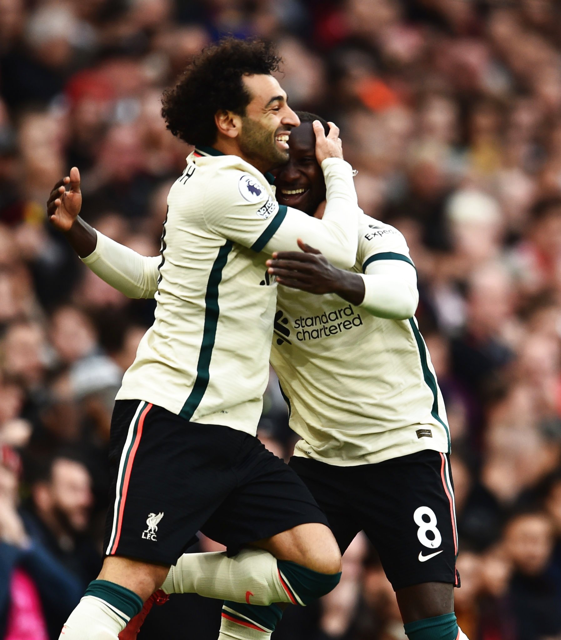 محمد صلاح الهداف التاريخي للأفارقة في الدوري الإنجليزي متخطيا دروجبا