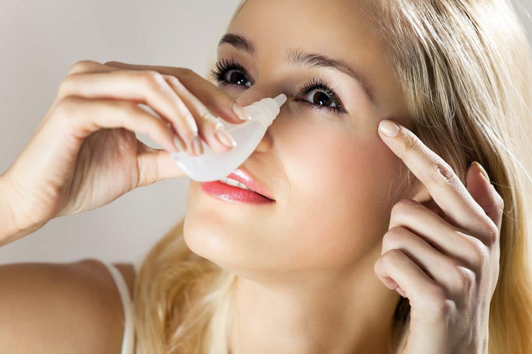 مفعولها بعد 15 دقيقة ولمدة 10 ساعات.. قطرة عين تغني عن ارتداء النظارات
