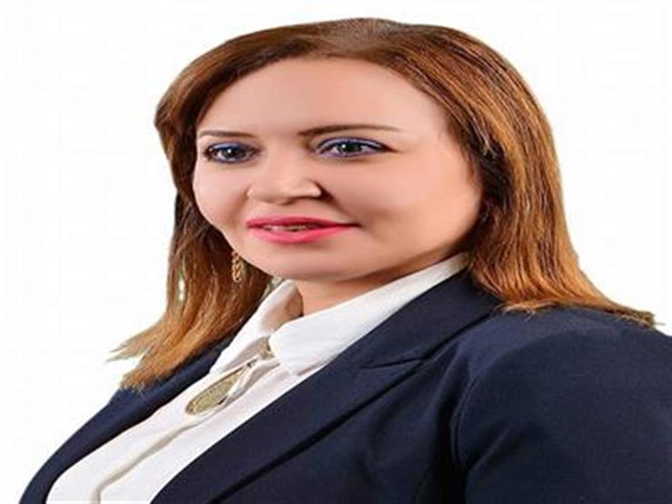 النائبة جيهان بيومي تتقدم بطلب احاطة بسبب اضافة ١٦ساعة تدريسية لطلاب كلية الاداب 