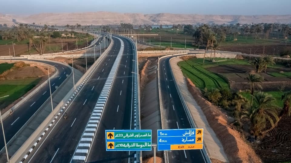 تعرف على افتتاح "السيسي" لمشروعات وزارة النقل بصعيد مصر
