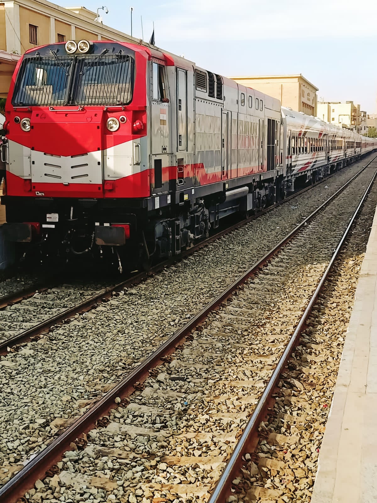 إفتتاح الرئيس السيسي عدد من المشروعات القوميه في صعيد مصر