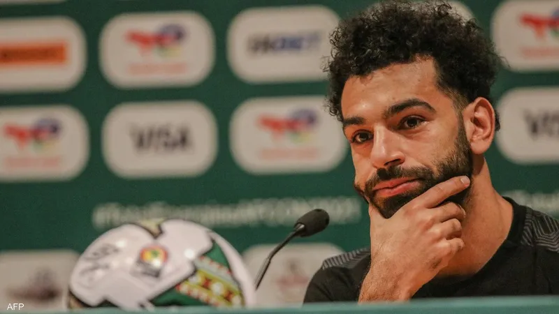 ظهر بملابس «سبعيناتي» .. محمد صلاح: لهذا السبب بكيت.. وهذه مطالبي من ليفربول