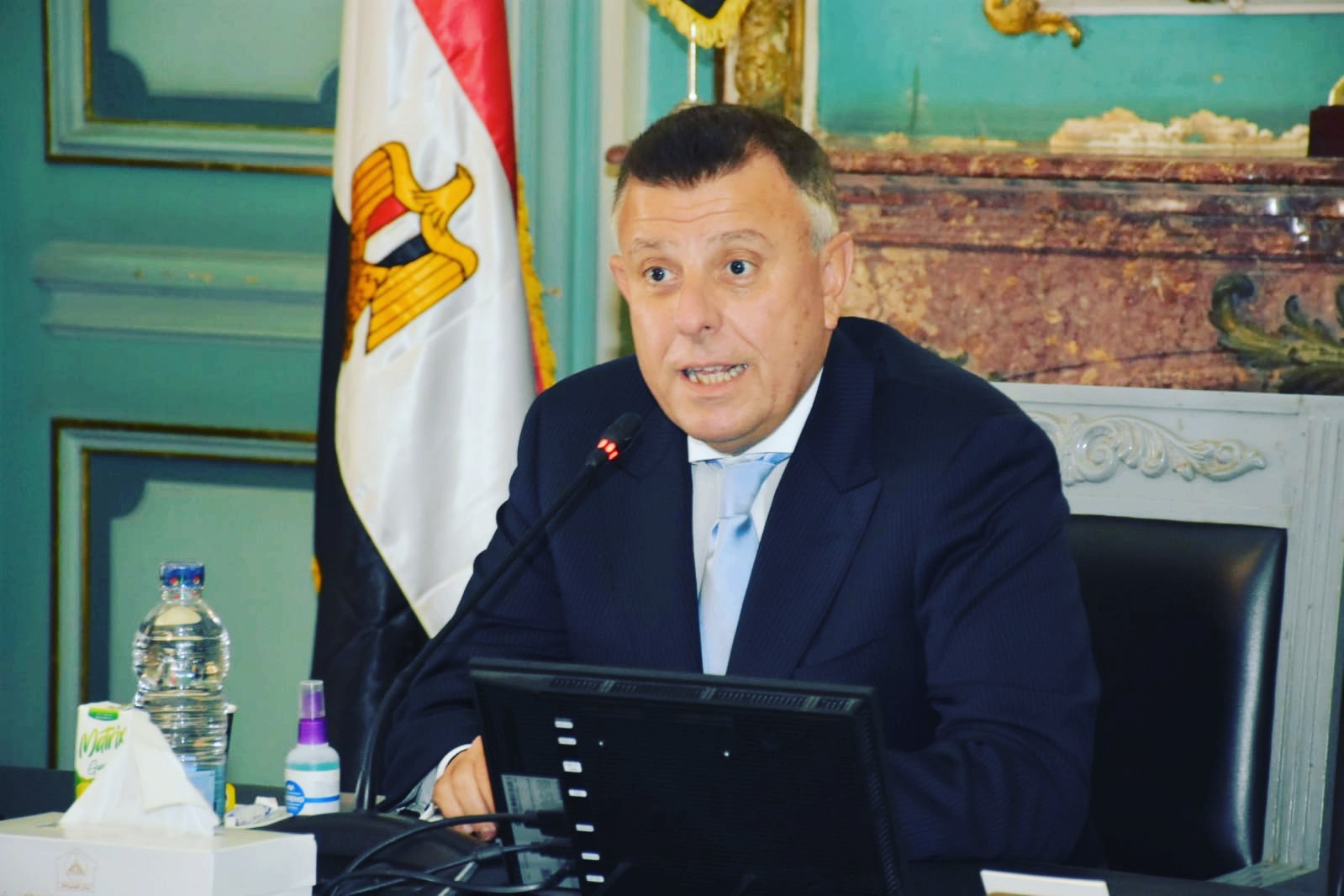 جامعه عين شمس تهنىء شعب مصر بعيد الشرطه