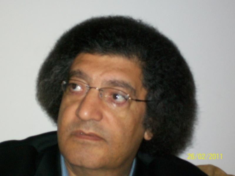 مجمد ابو قريش يكتب..الاتصالات وقضايا المجتمع--- التحول الرقمى والواقع المصرى
