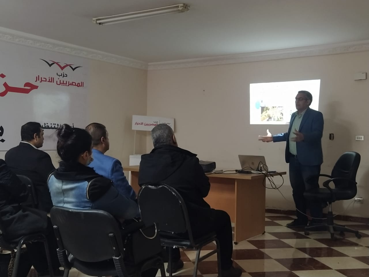 «إزرع أكلك» مبادرة المصريين الأحرار لتوفير المأكولات الصحية وإدخار للأسرة المصرية