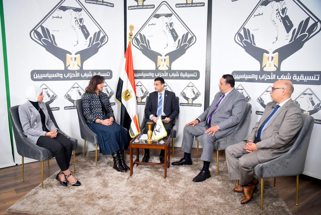 وزيرة الهجرة تشارك في نقاش حول تداعيات الأزمة الأوكرانية الروسية على مصر