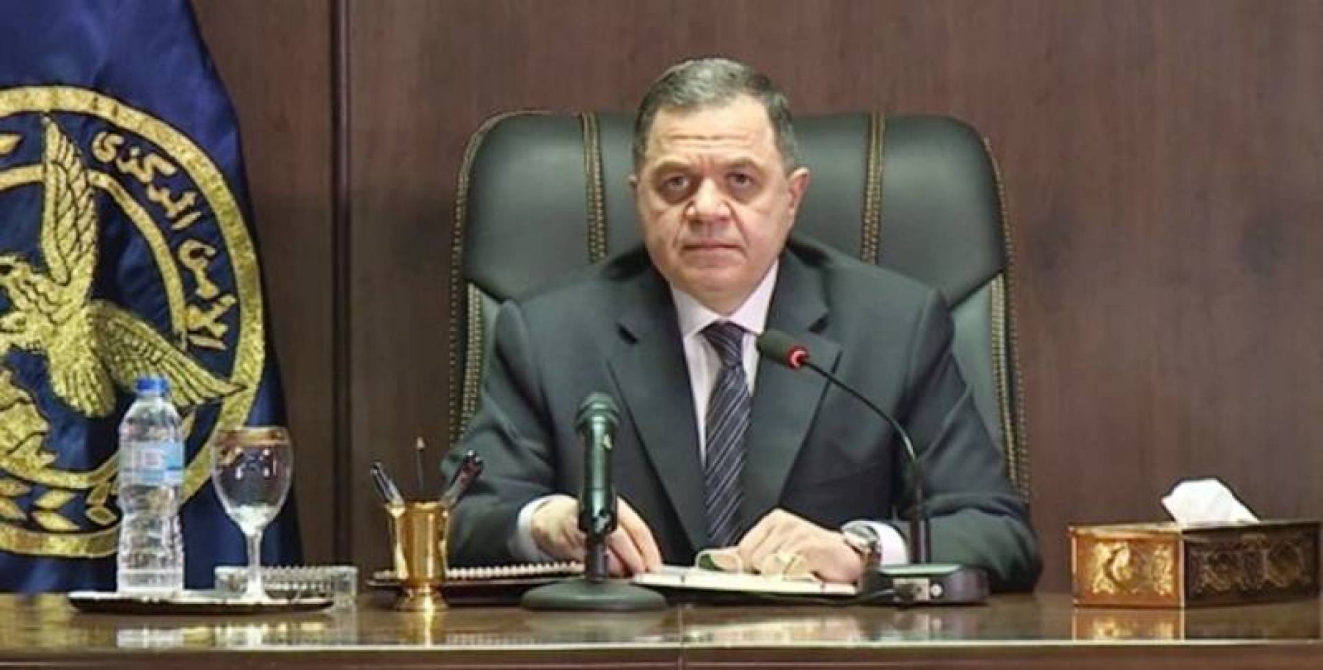 وزير الداخلية مهنئا البابا تواضروس بعيد الميلاد: تبقى مصر دائما واحة للأمان