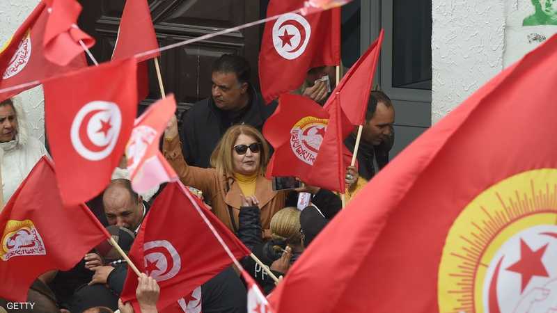 ترحيب واسع بقرار رئيس تونس حل البرلمان.. "حدث تاريخي"