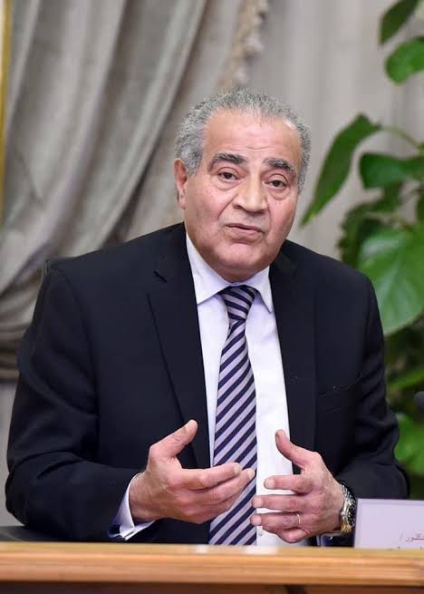 «وزير التموين» توافر السلع الأساسية وكحك العيد ‏بالمجمعات الاستهلاكية بتخفيضات 30%‏