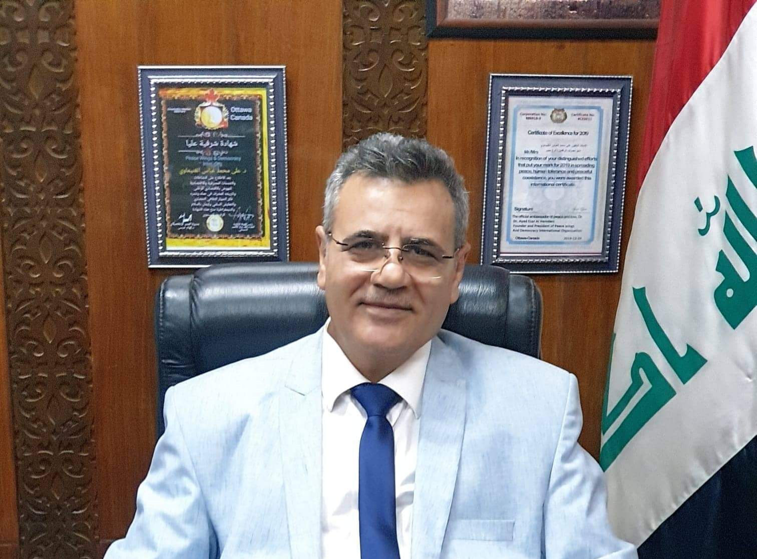 علي محمد العباس يكتب ..الدولار الامريكي ٠٠ نهاية الاكذوبه الكبرى