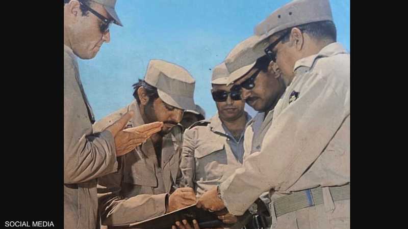 شارك في حرب أكتوبر.. مواقف لا تنسى للشيخ خليفة بن زايد