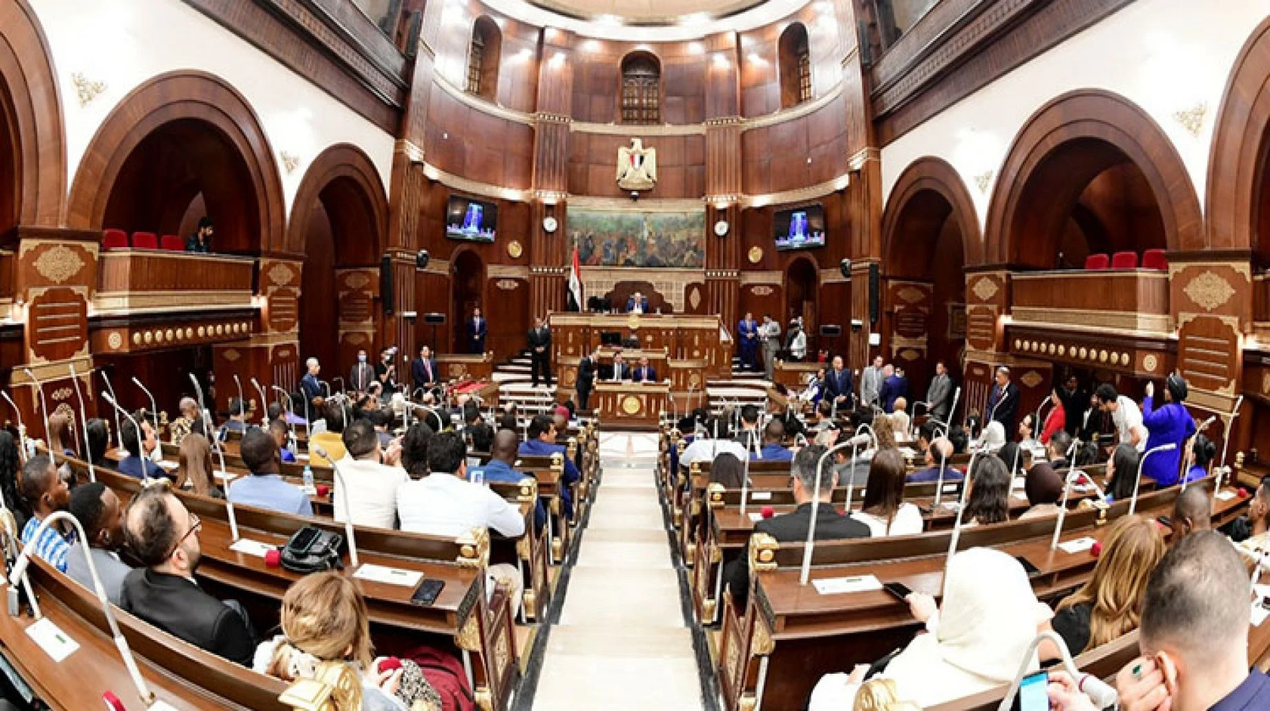 أعضاء الشيوخ يطالبون الحكومة بالكشف عن آليات تحقيق مستهدفات خطة 2023/2022