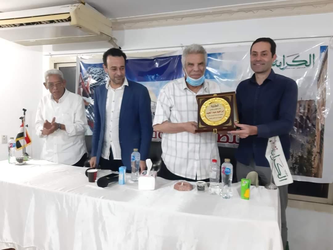 حزب الكرامة يكرم المخرج الكبير داود عبد السيد والكاتب إبراهيم عبدالمجيد"صور"