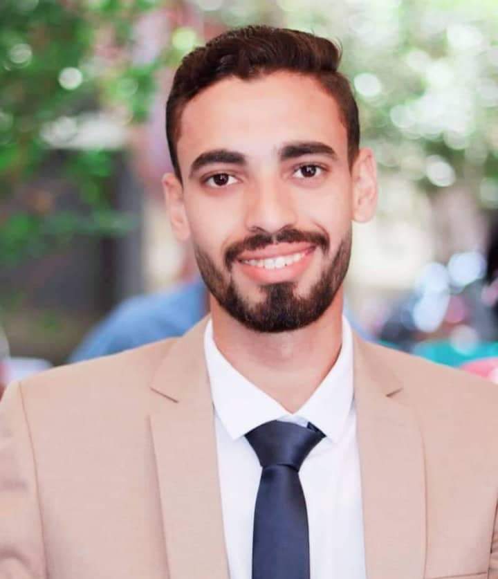 ياسين احمد يكتب..إستراتيجية التنمية الإقتصادية بإعادة توزيع الدخل