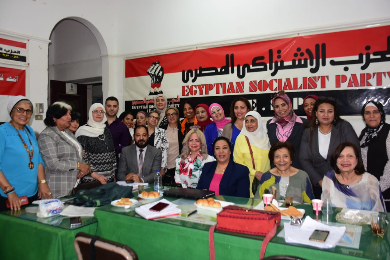 بحضور نائبات البرلمان.. ننشر تفاصيل مائدة حوار أمانة المرأة بـ "الاشتراكي المصري" حول قضايا المرأة وأولويات التشريعات