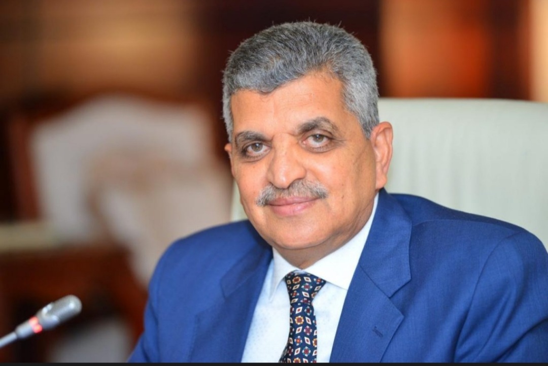 الفريق أسامة ربيع: لن يحدث أن يشاركنا أحد في إدارة قناة السويس
