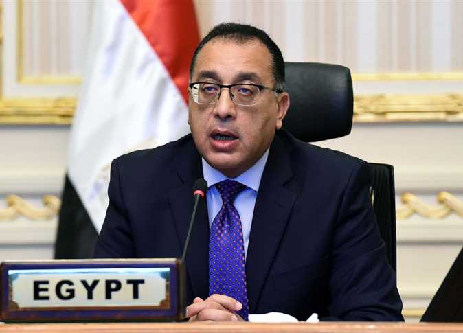 مجلس الوزراء يعتمد قواعد التصوير الشخصي للمصريين والأجانب بالأماكن العامة (تفاصيل)