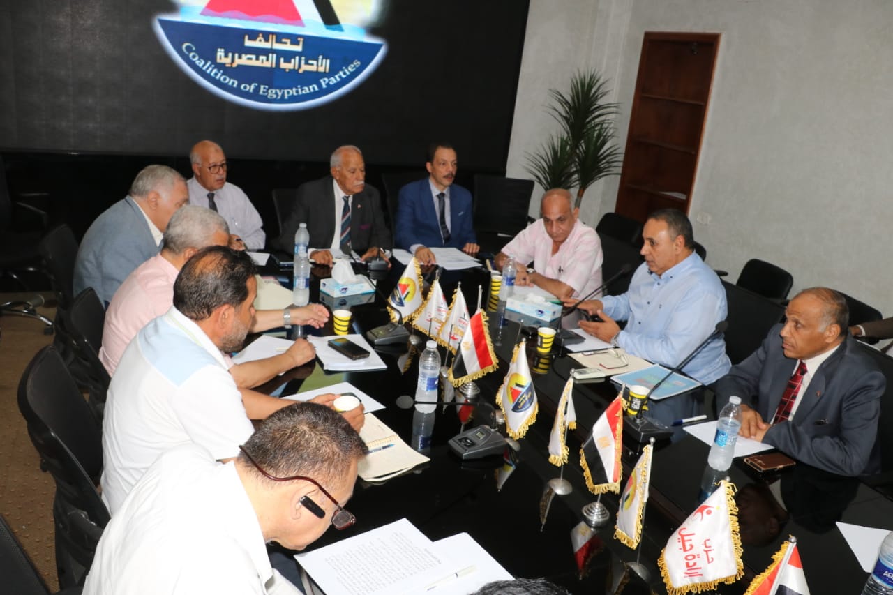 استعدادا لمؤتمر الحوار الوطنى تحالف الاحزاب المصرية يناقش رؤيته للمحور السياسى
