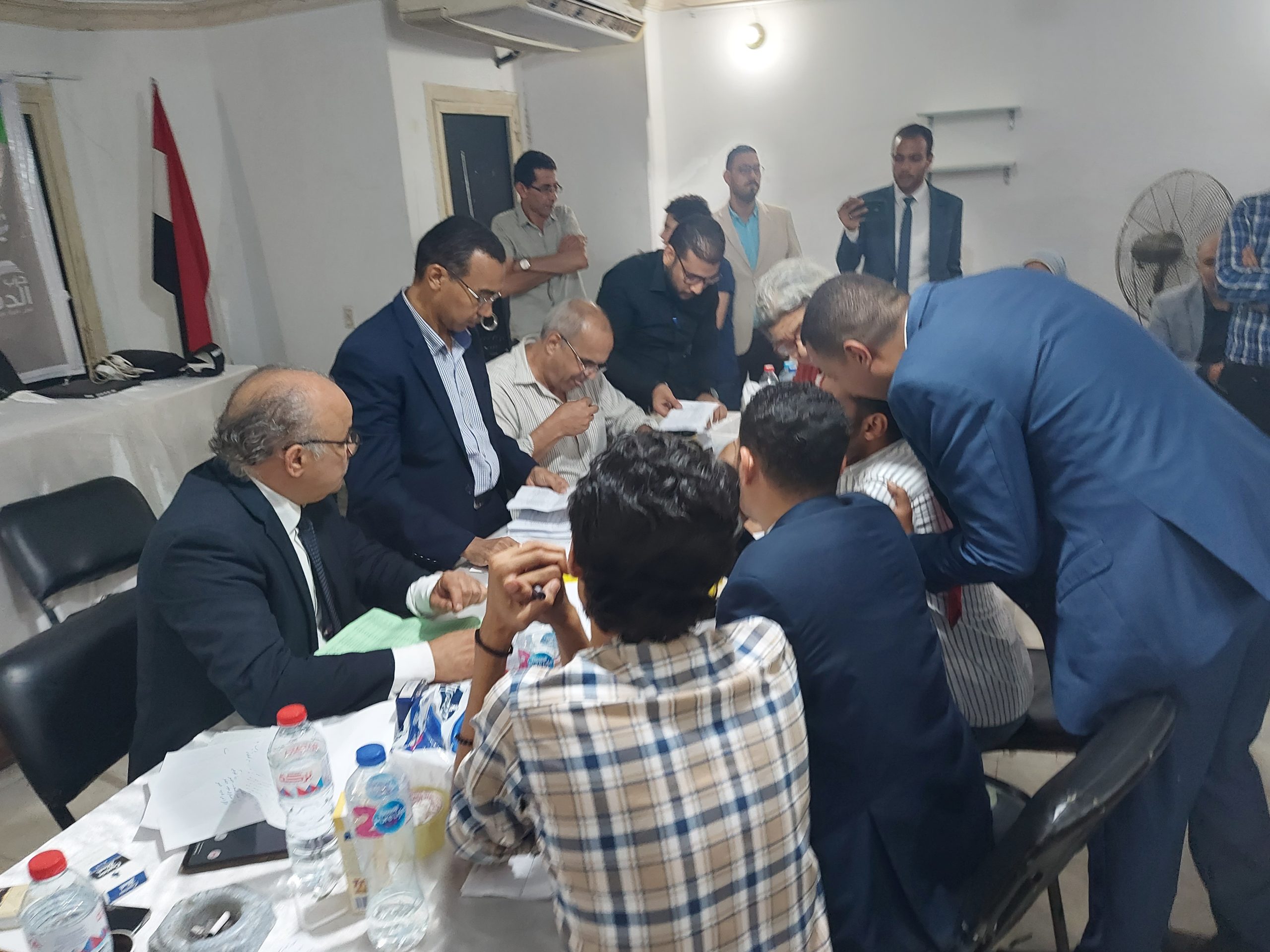 نائب مفوضية انتخابات الدستور يوضح طريقة اختيار رؤساء الأمانات المركزية بالحزب