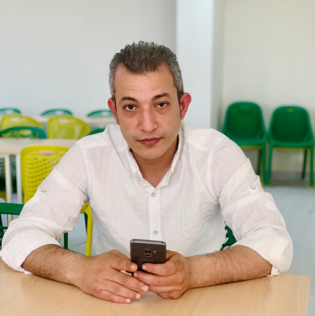 محمود غريب يكتب..طعموا عقولكم