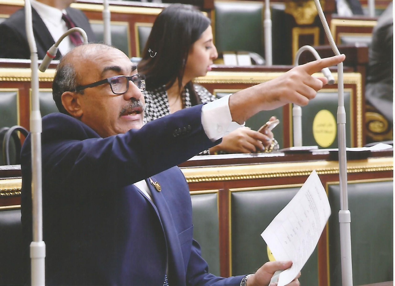 النائب إيهاب منصور يسأل.. أين حق ال ٣٦ ألف معلم الذين دفعوا آلاف؟