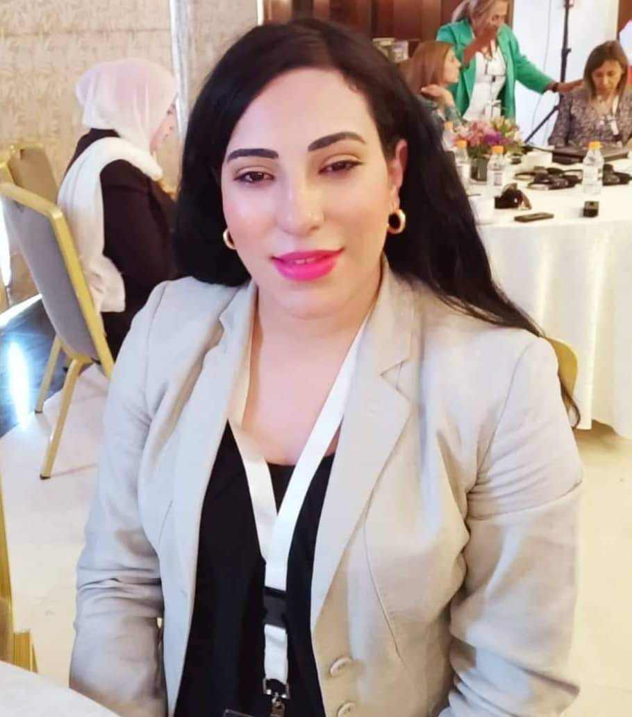 إسراء عبدالحافظ تكتب : جدل مايوه هادية غالب بين الربح المادي والهوية