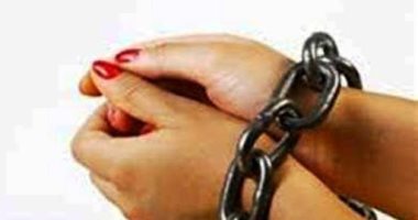 المتهمة بخطف ابنتها تعترف بالاستعانة بصديقتها للانتقام من زوجها في القاهره