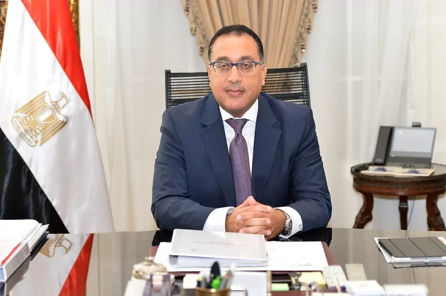 رئيس الوزراء يشهد توقيع مذكرة تفاهم لتحويل المؤسسات الحكومية إلى "ذكية"