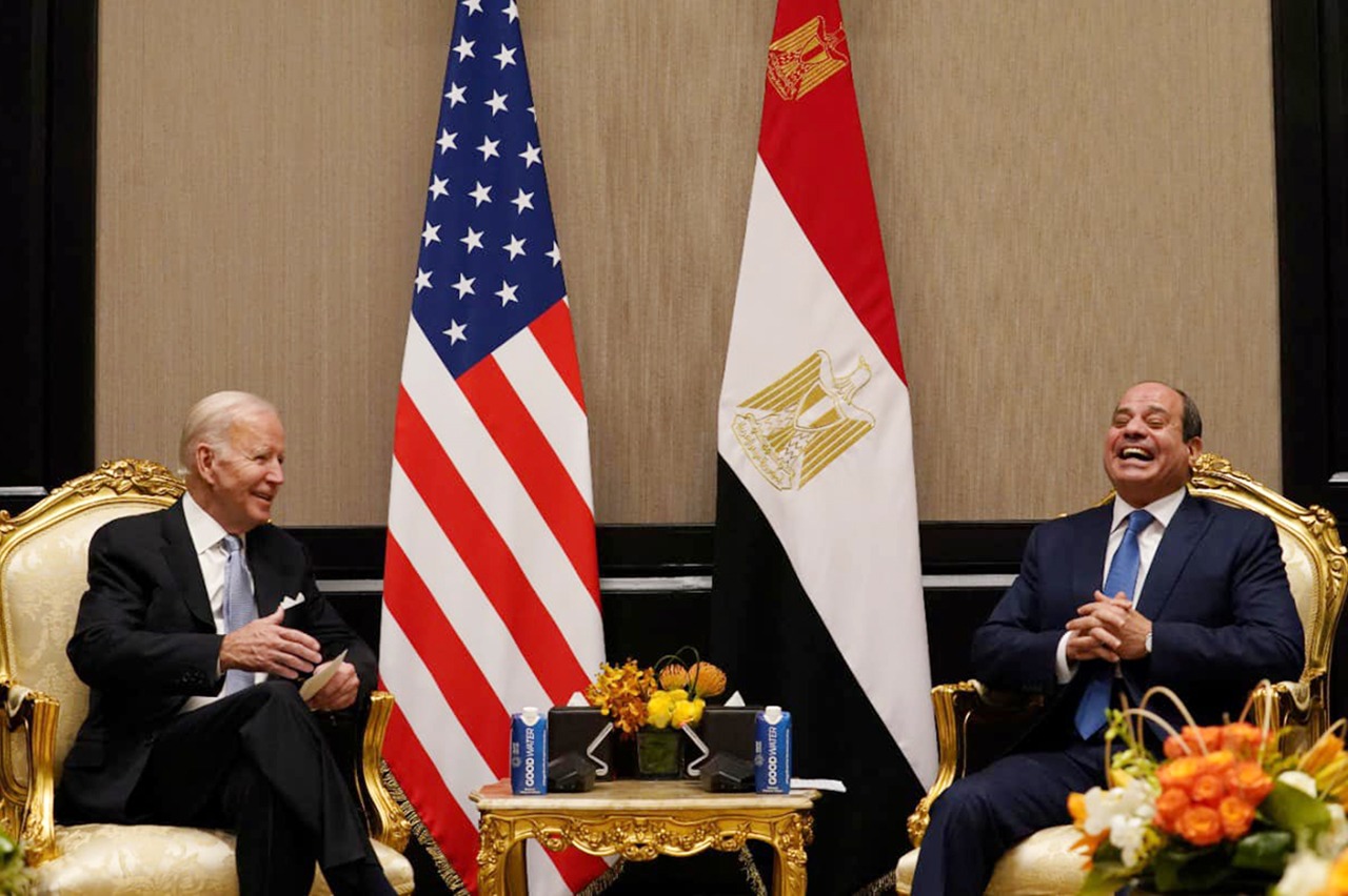بايدن: لمصر دور واضح بحرب أوكرانيا.. ويقدم شكره