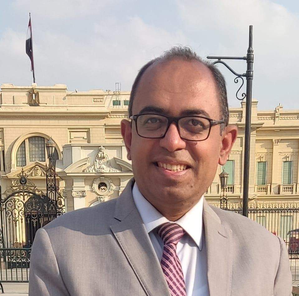 منسق وحدة الحوار الوطني بـ "حزب الدستور" نطمح الاستجابة لمطالبنا السياسية و الاقتصادية و الاجتماعية.. و تبني سياسات تدعم التعددية و حرية الرأي