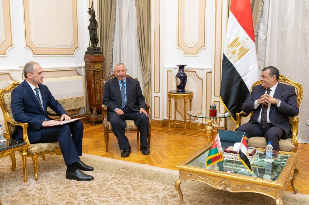 " وزير الدولة للإنتاج الحربي " يستقبل " السفير البيلاروسى" لمناقشة تعزيز مجالات التعاون الثنائى