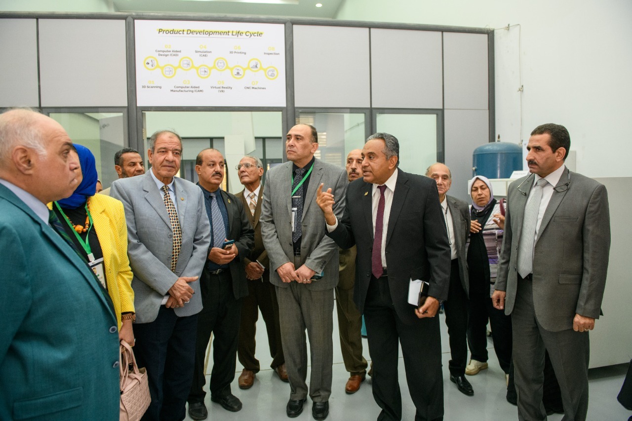 " مركز التميز العلمى والتكنولوجى " يستضيف عدد من جلسات " المنتدى الإستراتيجى للتنمية والسلام الإجتماعى "