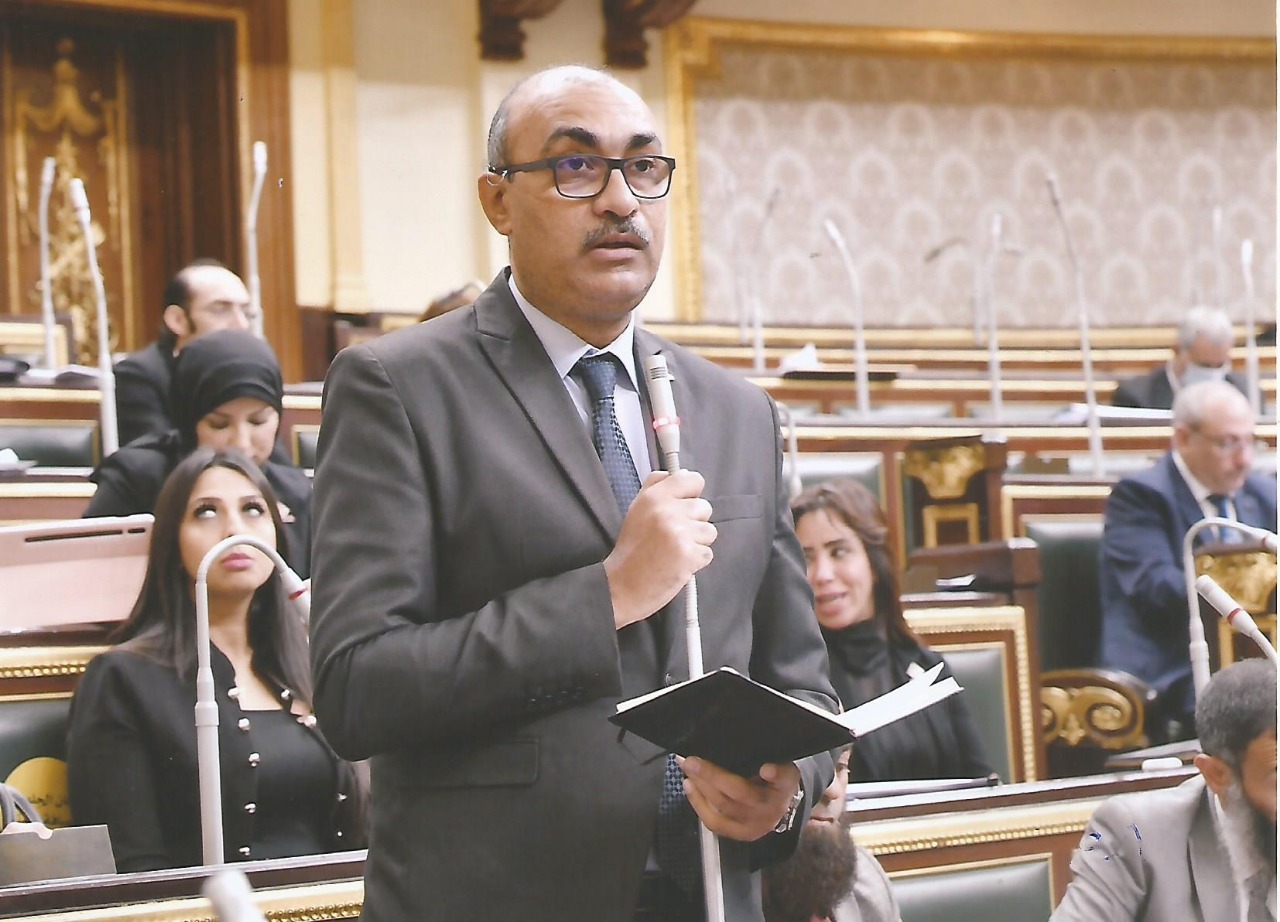 ايهاب منصور : وزير التعليم يخطر النواب بالتراجع عن ترخيص سناتر الدروس الخصوصية