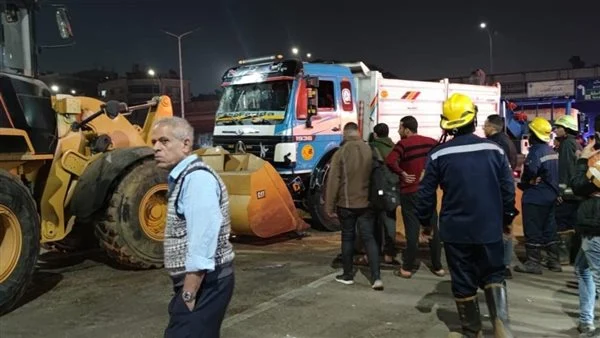 حجز سائق التريلا المتهم بدهس 3 سيارات وإصابة مواطن في الزيتون