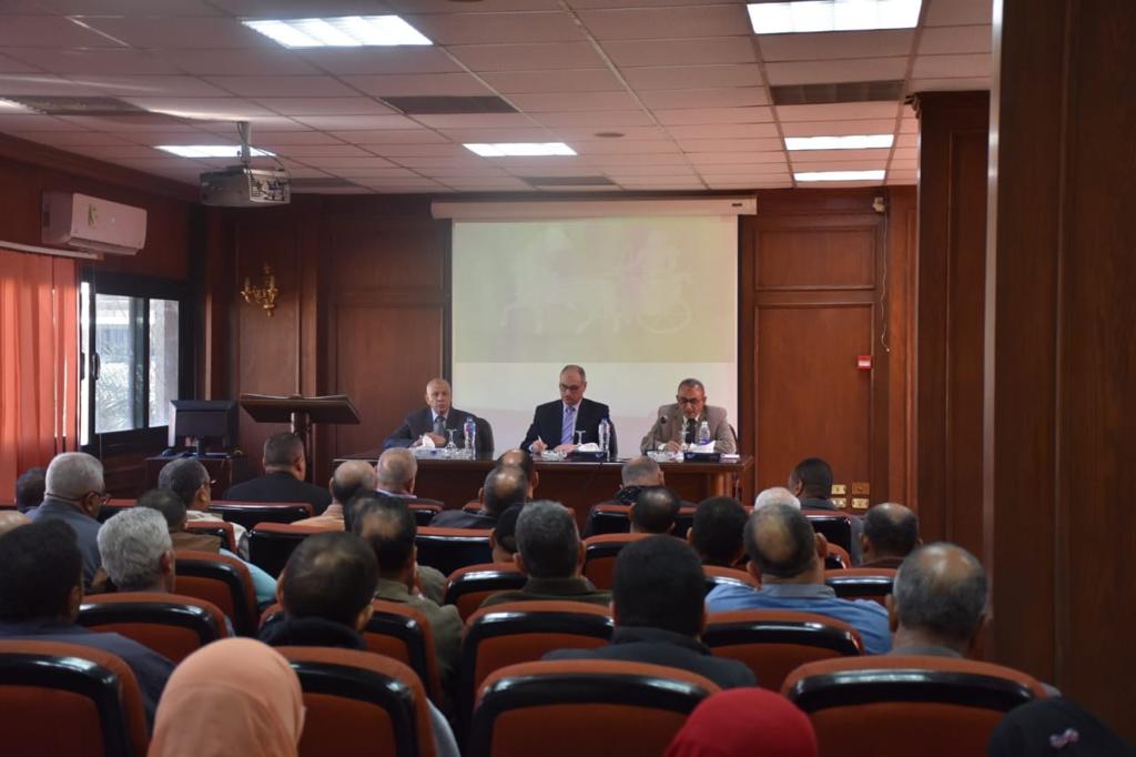 "قطاع التدريب" التابع لوزارة "الإنتاج الحربي" ينظم لقاء مع العاملين لمتابعة سير العمل