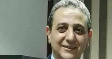 مدير أمن القاهرة يصل جنازة اللواء منصور العيسوى بمسجد السيدة نفيسة