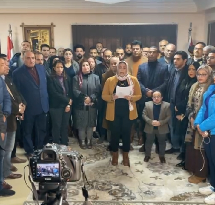 الاستقالات تضرب حزب مصر أكتوبر بعد اقالة بدران