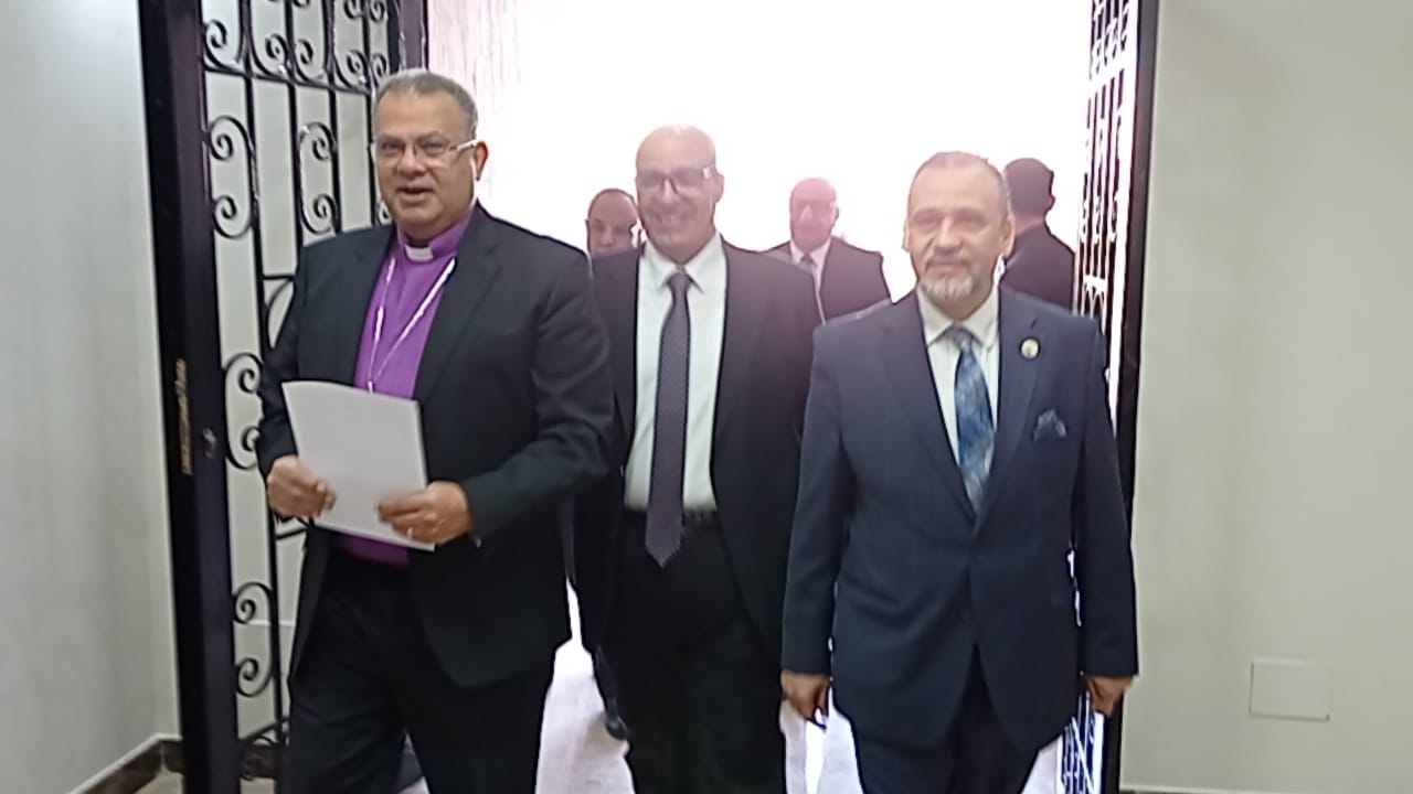 رئيس الإنجيلية يفتتح كلية اللاهوت المعمداني بالشروق