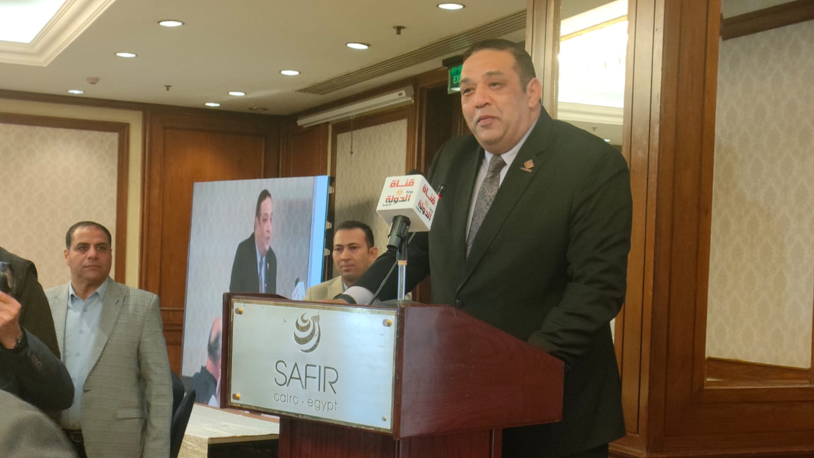 النائب محمد عزمي : عيد الشرطة يوم تجسدت فيه الكرامة والتضحية