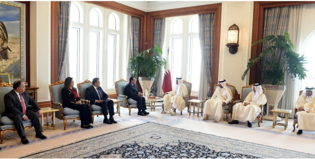 «أكد التوجه لزيادة الاستثمارات القطرية بمصر».. أمير قطر يستقبل رئيس الوزراء والوفد المرافق له