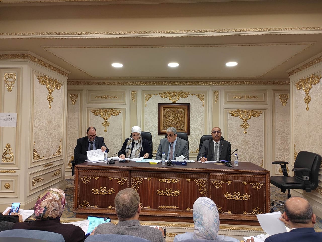 قوى النواب توافق نهائيا على مشروع قانون بتعجيل موعد استحقاق العلاوة الدورية للعاملين بالدولة المخاطبين بقانون الخدمة المدنية و علاوة خاصة لغير المخاطبين