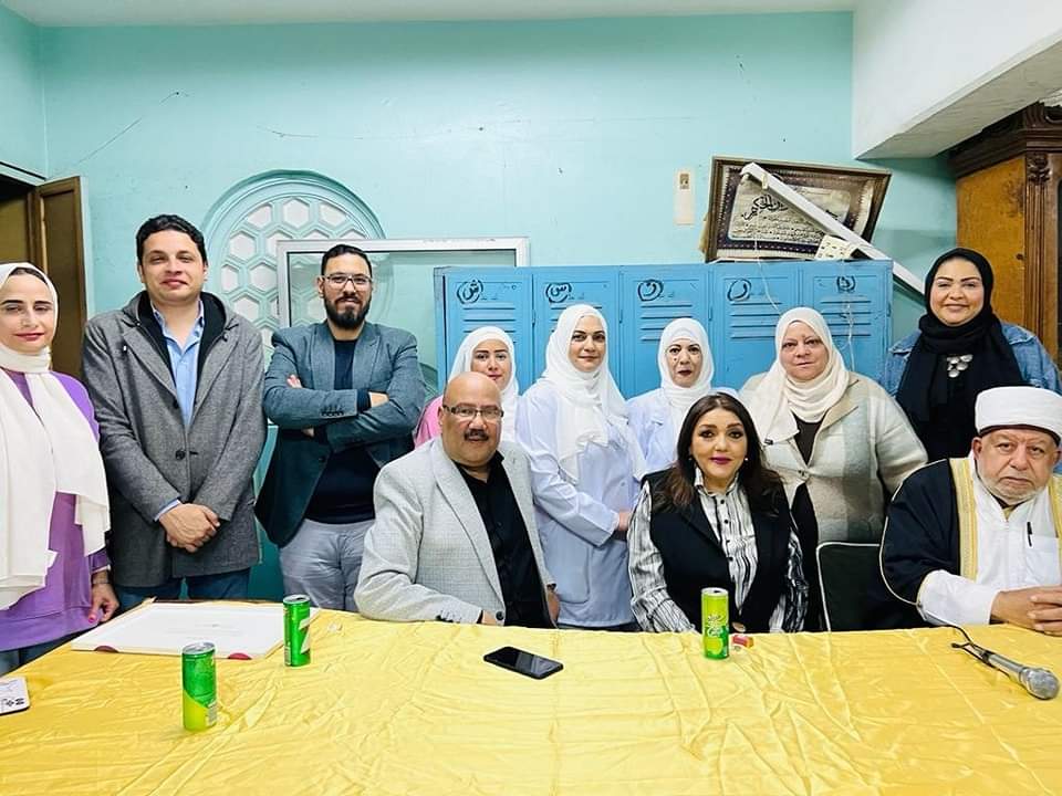 حزب "الدستور" يشارك أهالي طولون وقلعة الكبش وزينهم فرحتهم بإعادة افتتاح العيادات الخيرية للجمعية الشرعية بالسيدة زينب