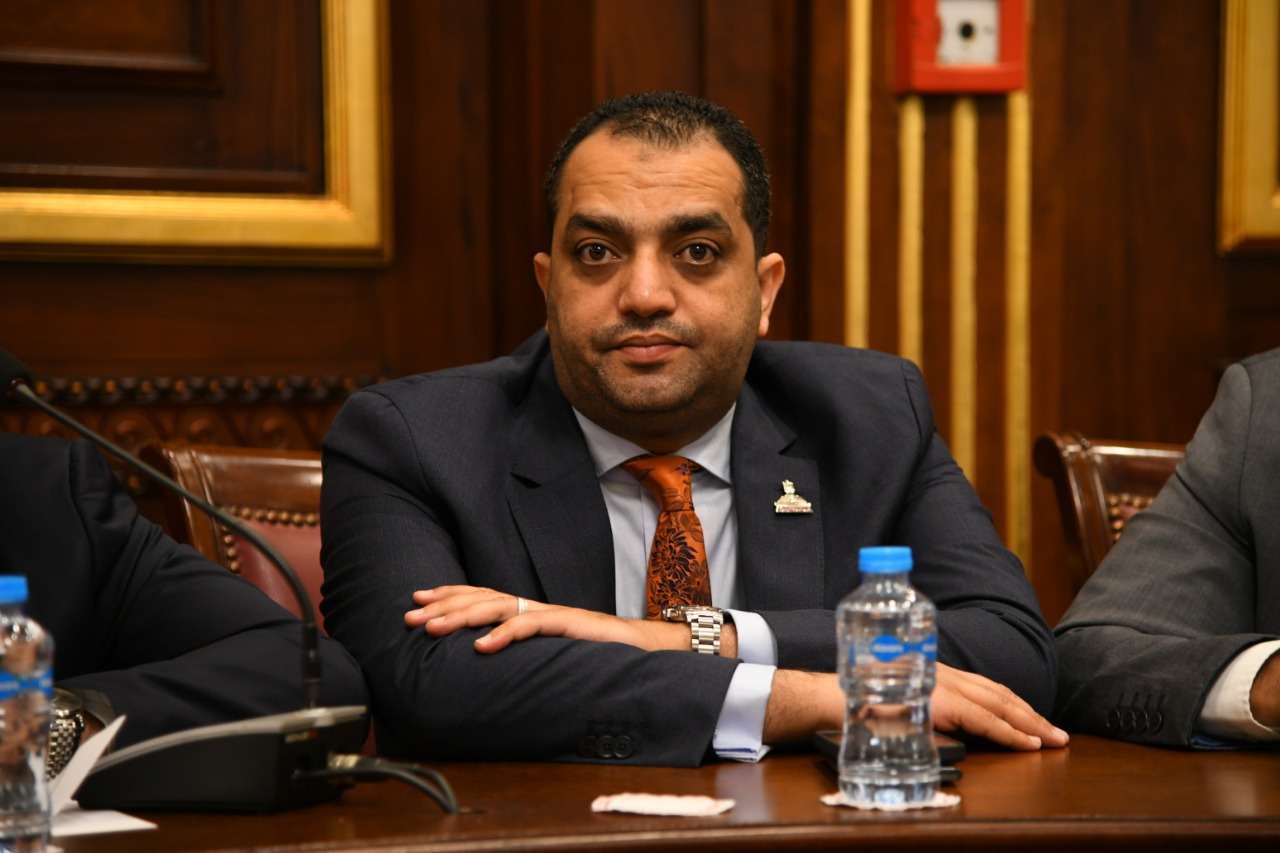 وكيل اعلام الشيوخ يهنئ السيسي والقوات المسلحه ووزراء الدفاع والداخلية بـ «بوم الشهيد»..مصر لاتنسي ابنائها الشهداء
