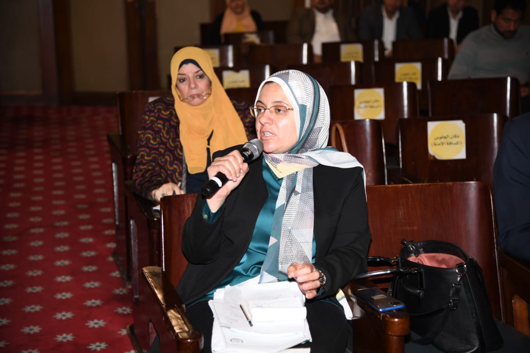 النائبة ريهام عبد النبى تطالب بدراسة فاقد المياه والكهرباء وتبكير مواعيد العمل