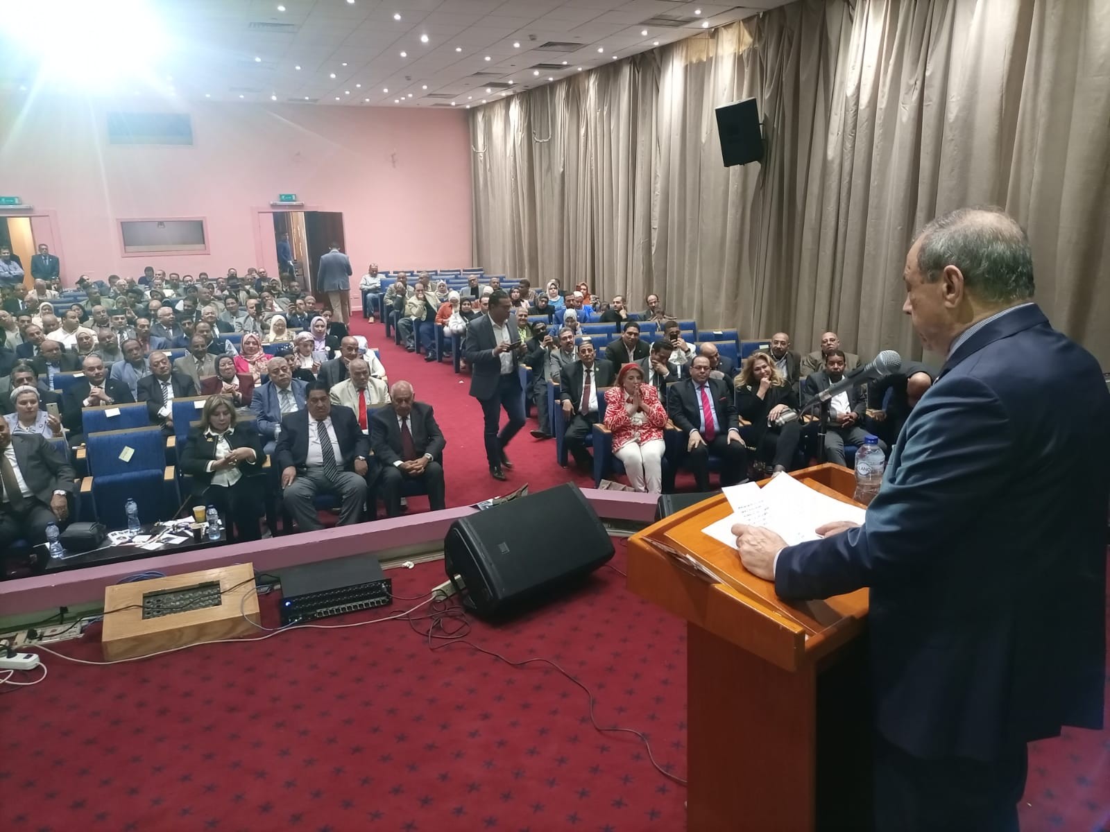 الحركة الوطنية يعلن فوز رؤوف السيد علي رئيساً للحزب بالتزكية .. وسط مشاركة 42 حزب سياسي
