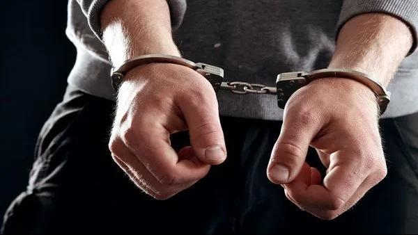 ضبط المتهم بالشروع فى قتل أحد الأشخاص بسبب خلاف على أرض بالقاهرة