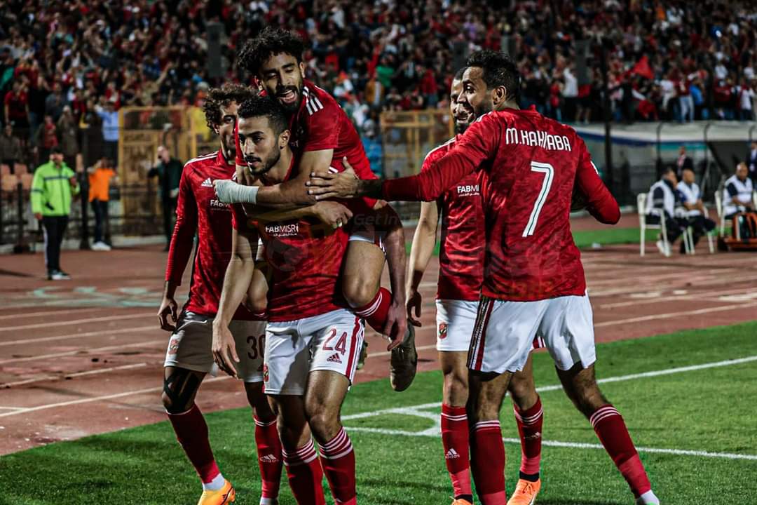 الأهلي يتجاوز الرجاء بثنائية ويقترب من نصف النهائي