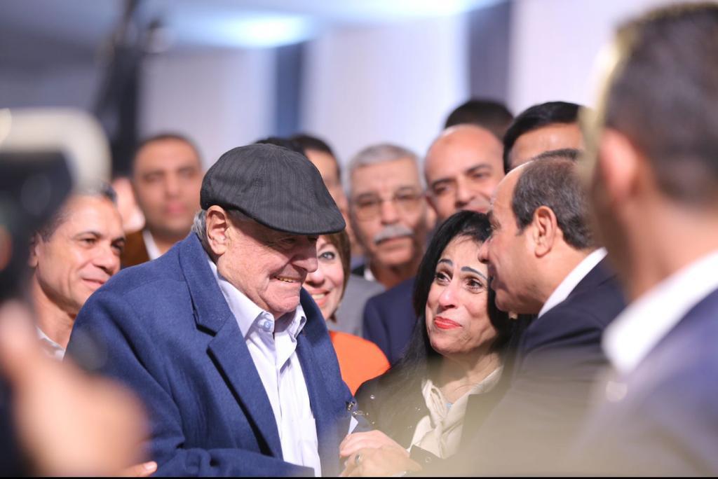 الرئيس السيسي يوجه التحية للفريق جلال الهريدي خلال حفل إفطار الأسرة المصرية..ورئيس حماة الوطن يشكر جهود الرئيس في التنمية